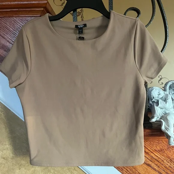 Express Body Contour High Compression Smooth, Sculpt, Define Shirt Size M - Picture 1 of 9